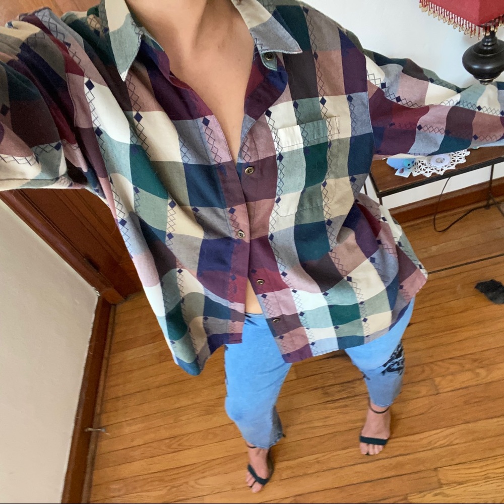 Flattering Checkered Button Up/Flannel